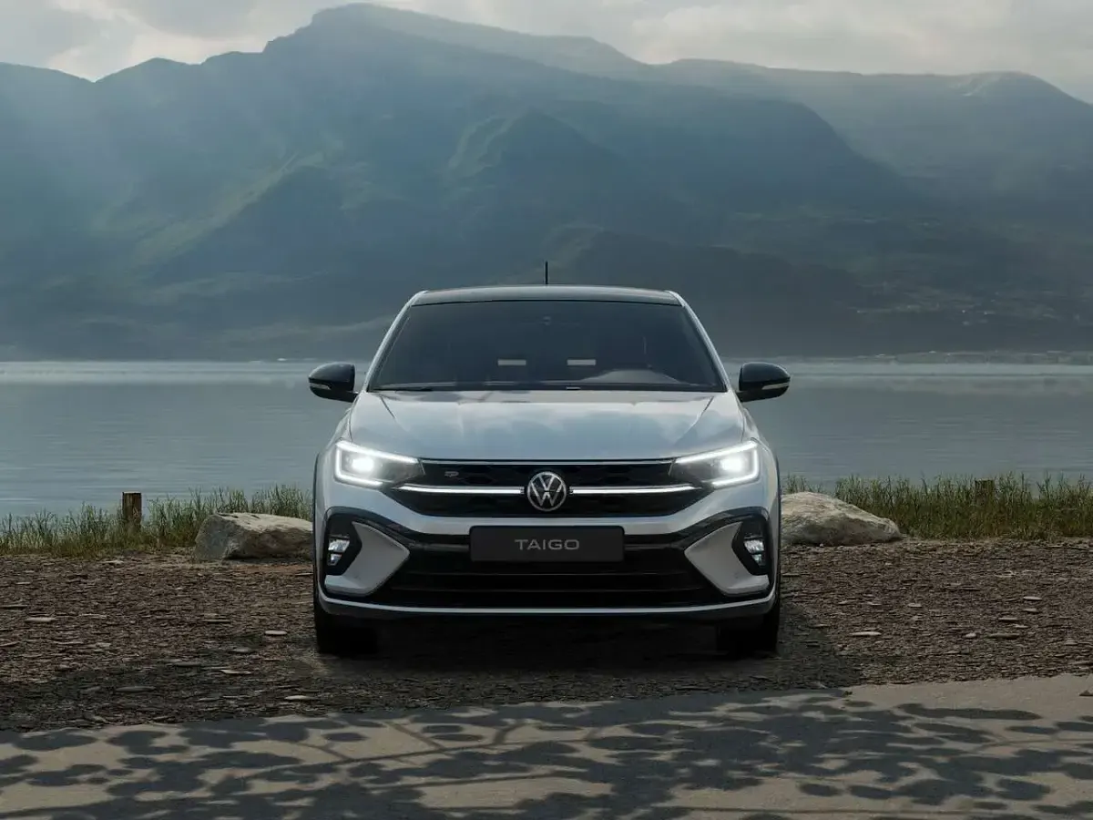 Nuova VW Taigo R-line Plus 116 CV (85 kW) 2026 Reflex silver metallizzato dee SUV