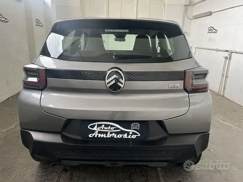 Usata Citroën C3 PureTech 101 CV (74 kW) 2025 Grigio SUV