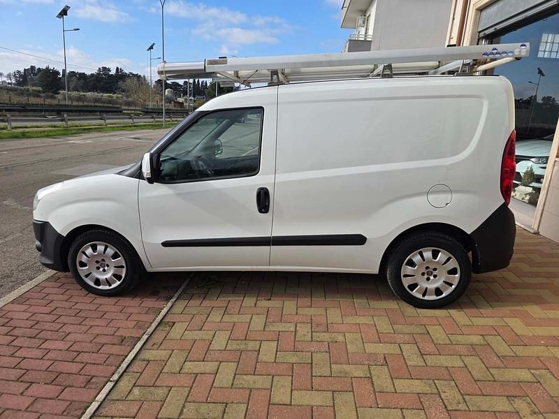 Usata Fiat Doblò 104 CV (76 kW) 2014 Bianco Monovolume