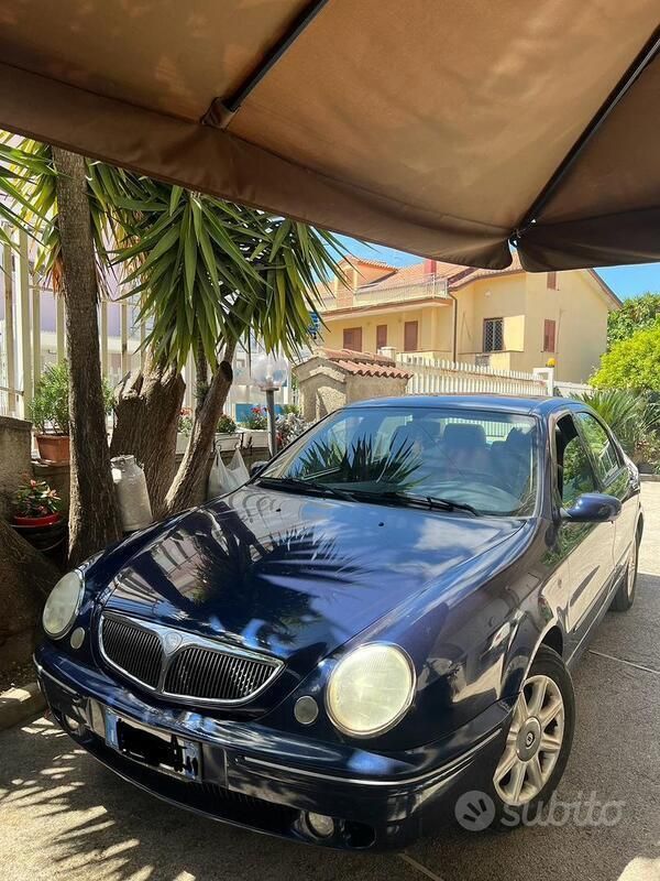 Usata Lancia Lybra 116 CV (85 kW) 2003 Blu Berlina