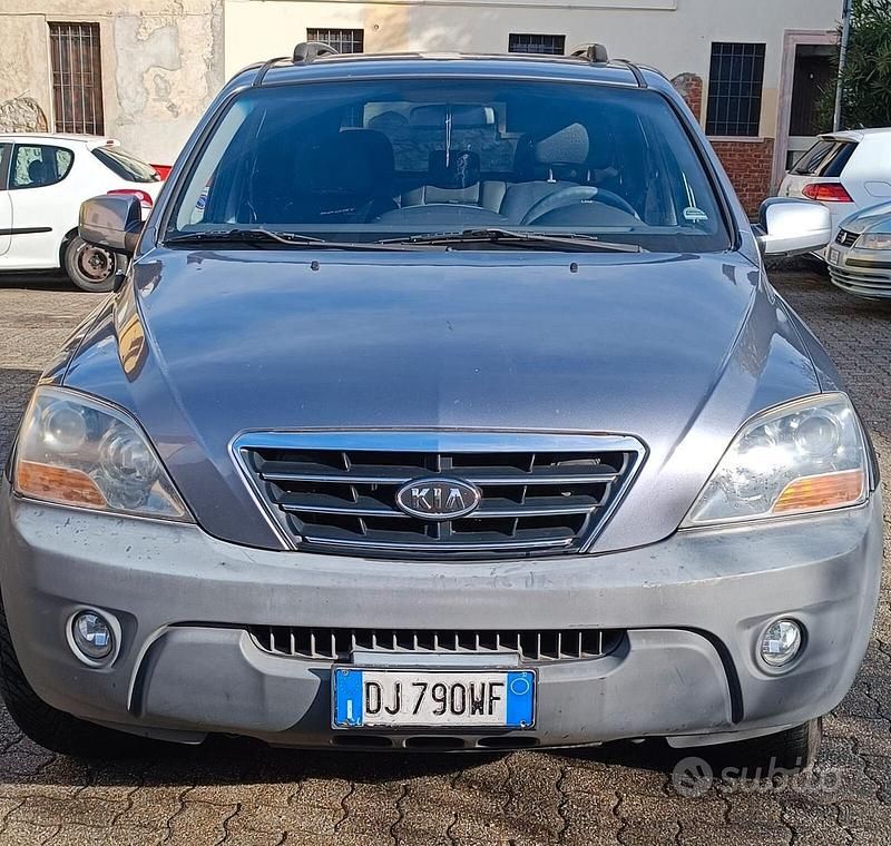 Beige Usata 2007 Kia Sorento SUV | 2200 € (Ottimo prezzo) - Immagine 1/4