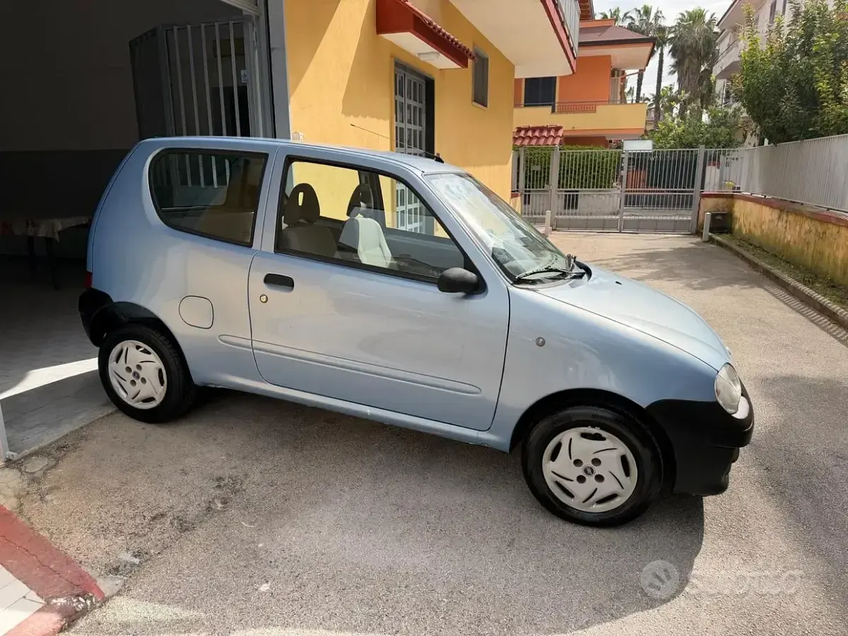 Usata Fiat 600 Active 54 CV (39 kW) 2008 Blu Utilitaria