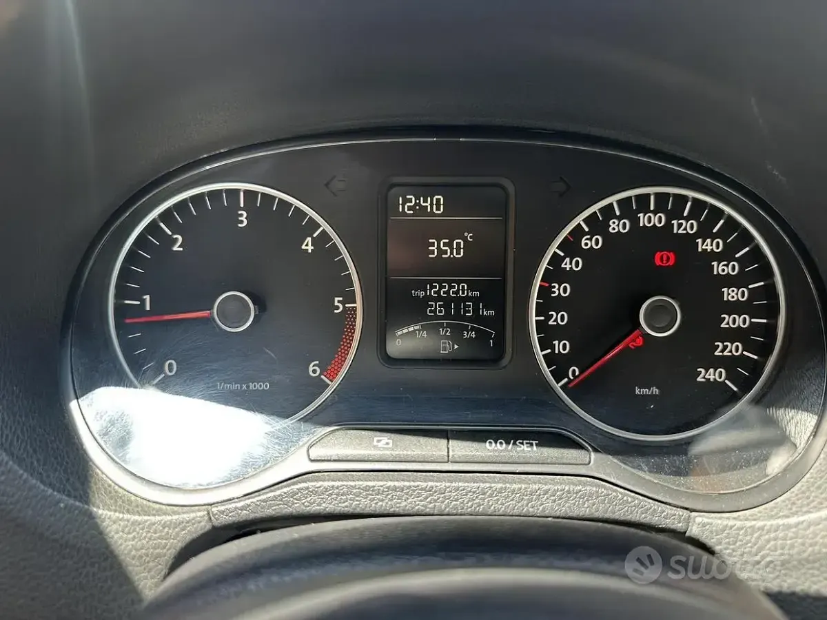 Usata VW Polo R-line 90 CV (66 kW) 2012 Grigio Utilitaria