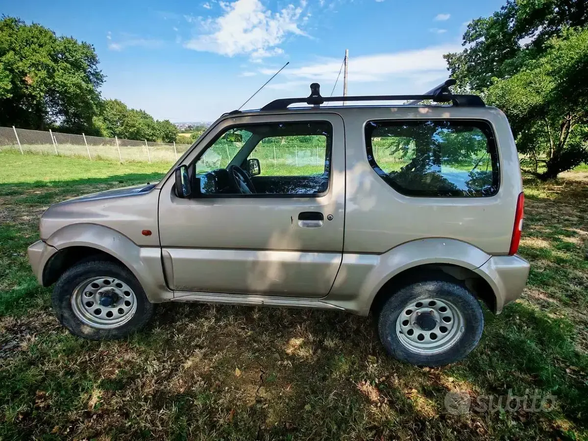 Usata Suzuki Jimny 82 CV (60 kW) 2003 SUV