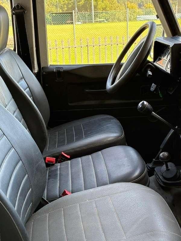 Usata Land Rover Defender 122 CV (89 kW) 2005 Bianco SUV