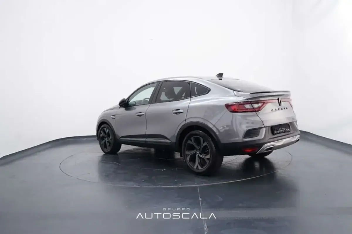 Usata Renault Arkana R.S. 94 CV (69 kW) 2023 Grigio titanio SUV