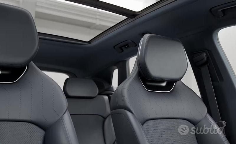 Nuova Lynk & Co 08 345 CV (253 kW) 2025 Bronzo SUV