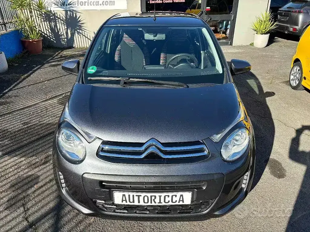 Usata Citroën C1 Shine 72 CV (52 kW) 2021 Grigio Utilitaria