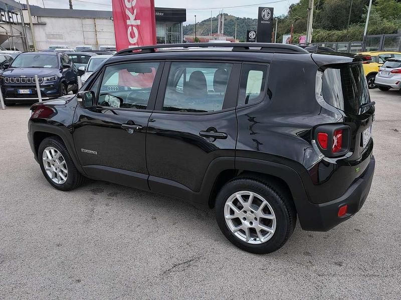 Usata Jeep Renegade Limited 131 CV (96 kW) 2022 Solid black SUV