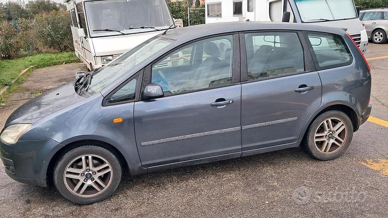 Usata 2005 Ford C-MAX Monovolume | 1000 € - Immagine 1/4
