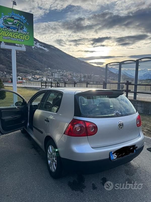 Usata VW Golf IV Comfortline 140 CV (102 kW) 2004 Berlina