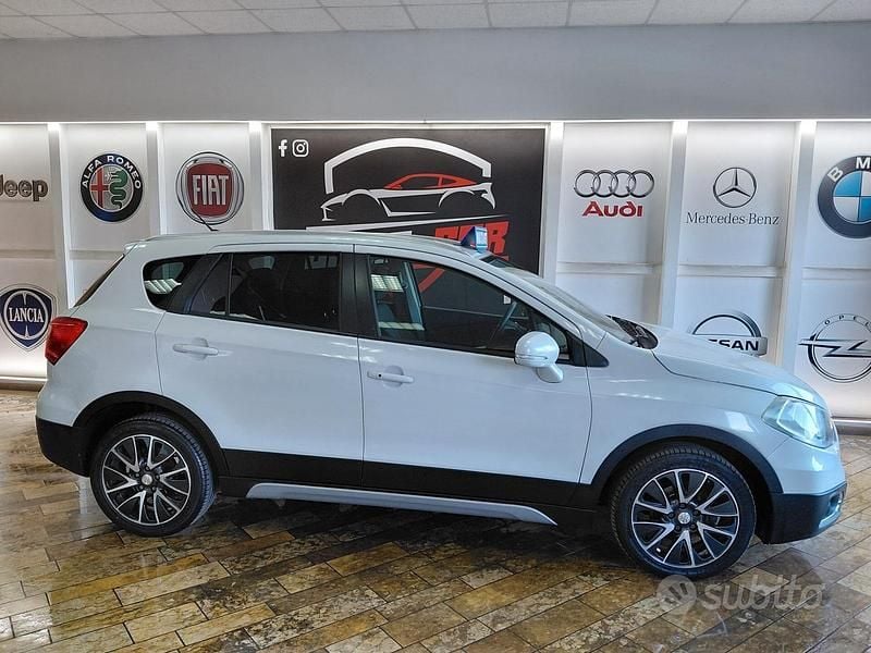 Usata Suzuki SX4 S-Cross 120 CV (88 kW) 2014 Blu Station wagon
