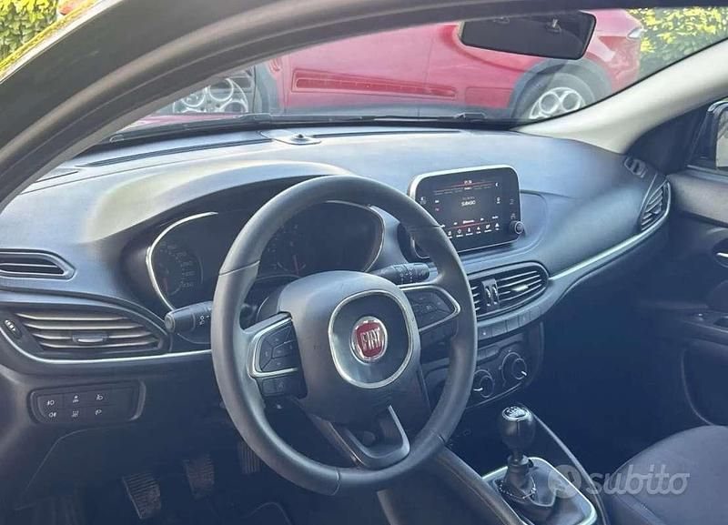 Usata Fiat Tipo Lounge 120 CV (88 kW) 2019 Berlina