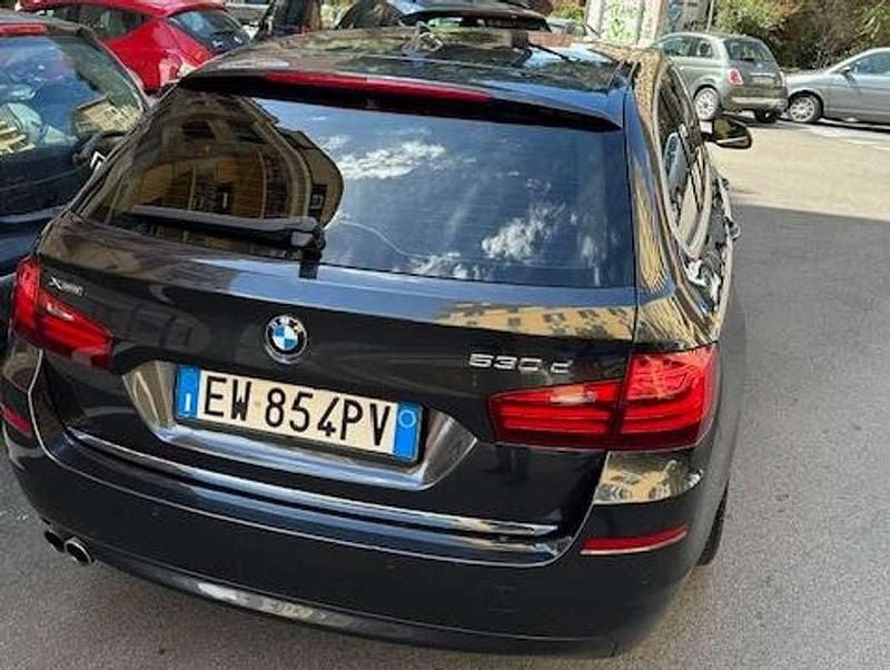 Usata BMW 530 Luxury Line 258 CV (189 kW) 2014 Nero Station wagon