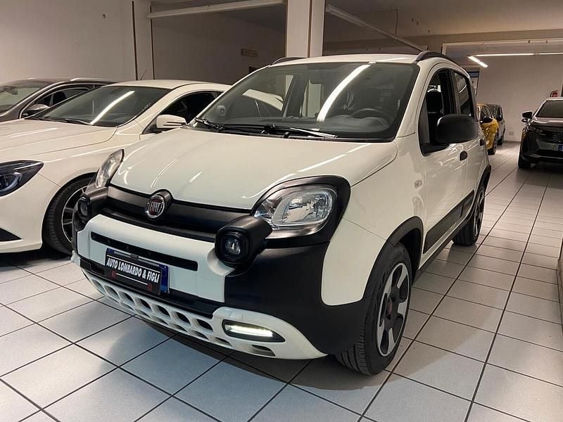 Usata Fiat Panda Launch Edition 69 CV (50 kW) 2020 Bianco Utilitaria