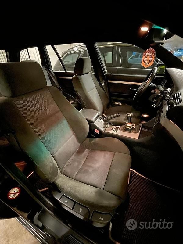 Usata BMW 530 M Sport 193 CV (141 kW) 2003 Nero Station wagon