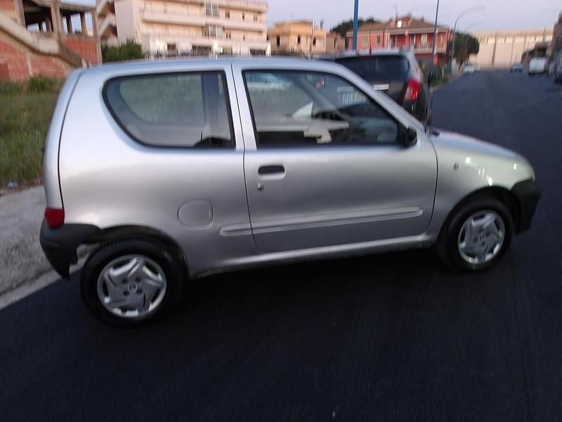 Usata Fiat 600 Active 54 CV (39 kW) 2007 Marrone Utilitaria