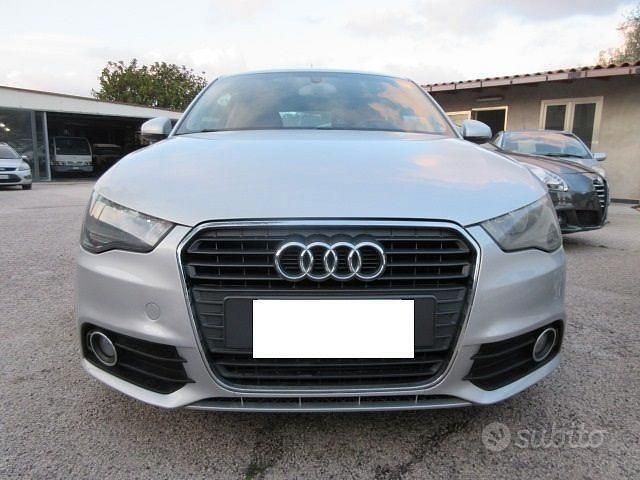 Usata Audi A1 105 CV (77 kW) 2010 Grigio Utilitaria