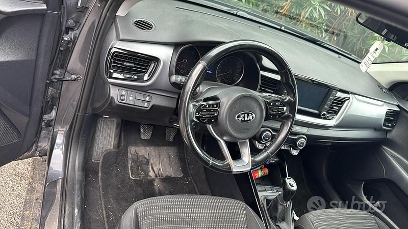 Usata Kia Stonic 2018 Grigio SUV