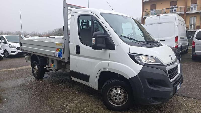 Usata Peugeot Boxer 165 CV (121 kW) 2020 Bianco / pastello Furgone
