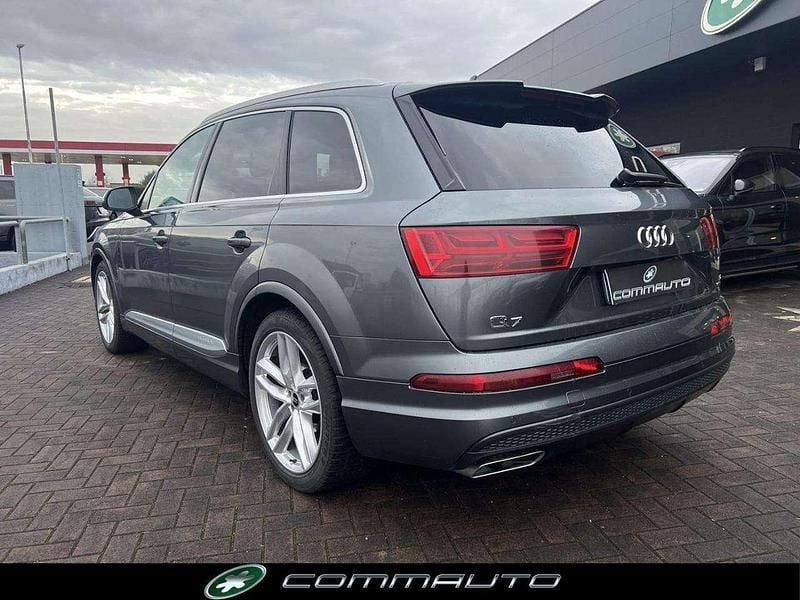 Usata Audi Q7 Business Plus 272 CV (200 kW) 2018 Grigio scuro SUV