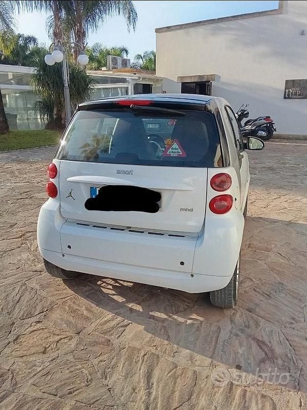 Usata 2012 Smart ForTwo Coupé Utilitaria | 5300 € (Buon prezzo) - Immagine 1/4