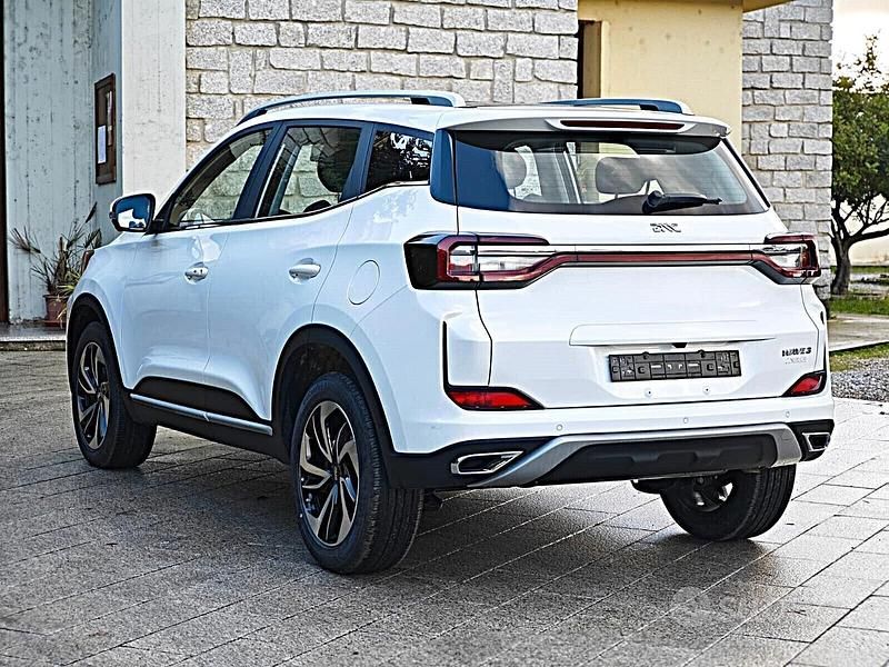 Nuova EMC SEI 146 CV (107 kW) 2025 Bianco SUV