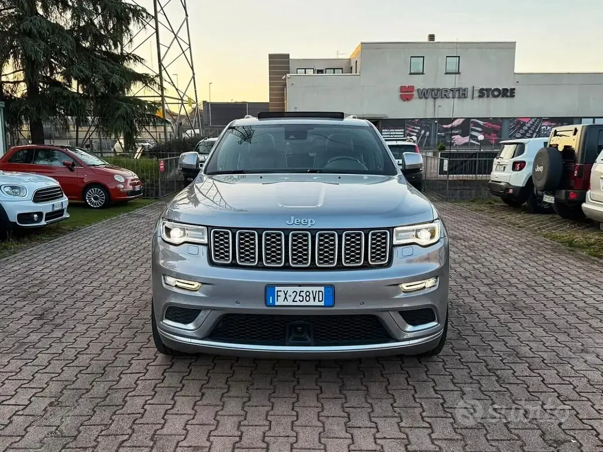 Usata Jeep Grand Cherokee Summit 250 CV (183 kW) 2019 Grigio SUV