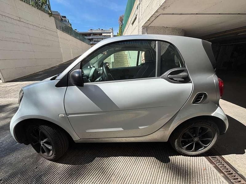 Usata Smart ForTwo Electric Drive Passion 41 kW (56 CV) 2018 Bianco Cabrio