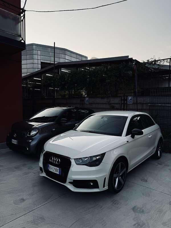 Usata Audi A1 Ambition 122 CV (89 kW) 2011 Utilitaria