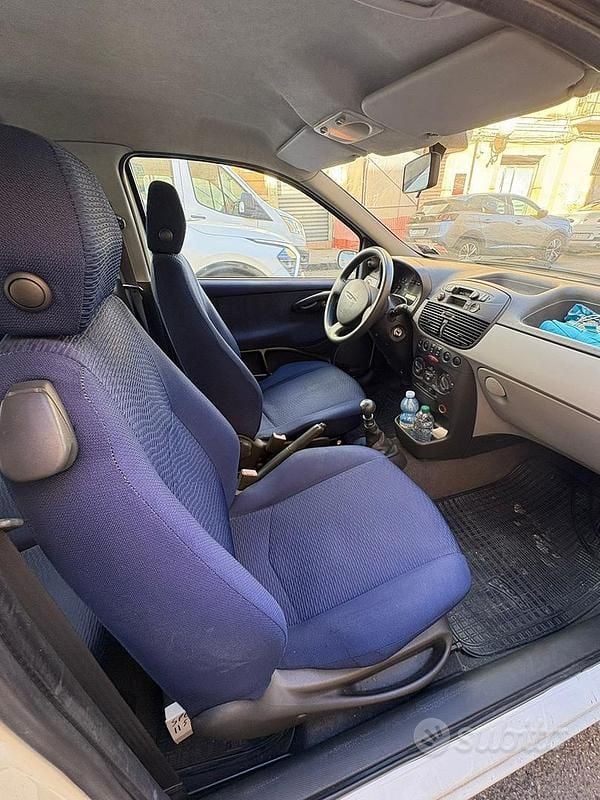 Usata 2000 Fiat Punto | 2000 € (Buon prezzo) - Immagine 1/4