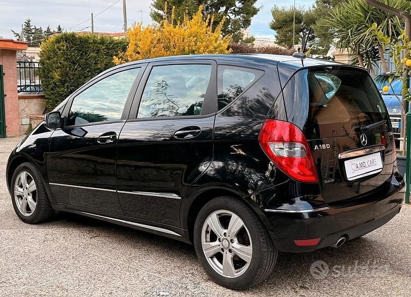 Usata Mercedes A200 Premium 108 CV (79 kW) 2012 Nero Berlina