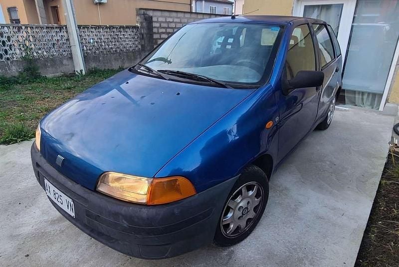 Usata Fiat Punto 60 CV (44 kW) 1998 Berlina