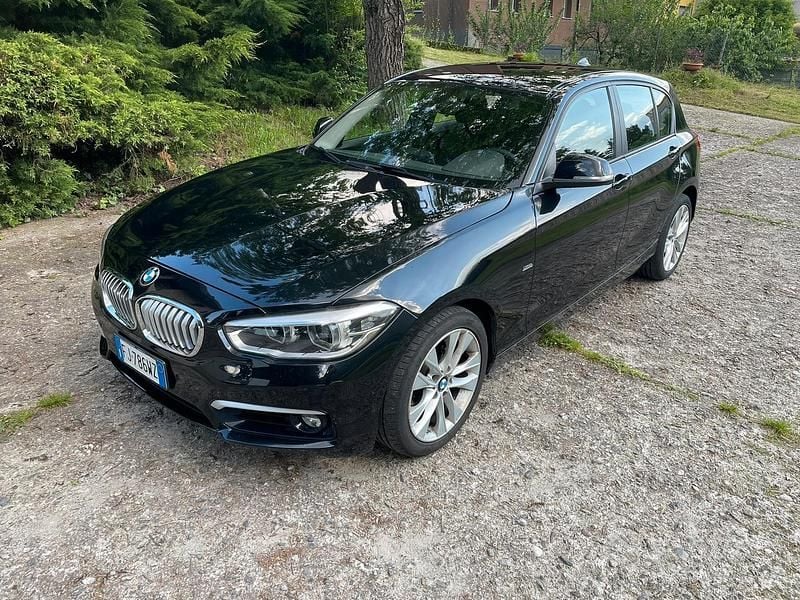 Usata BMW 118 150 CV (110 kW) 2017 Nero Utilitaria