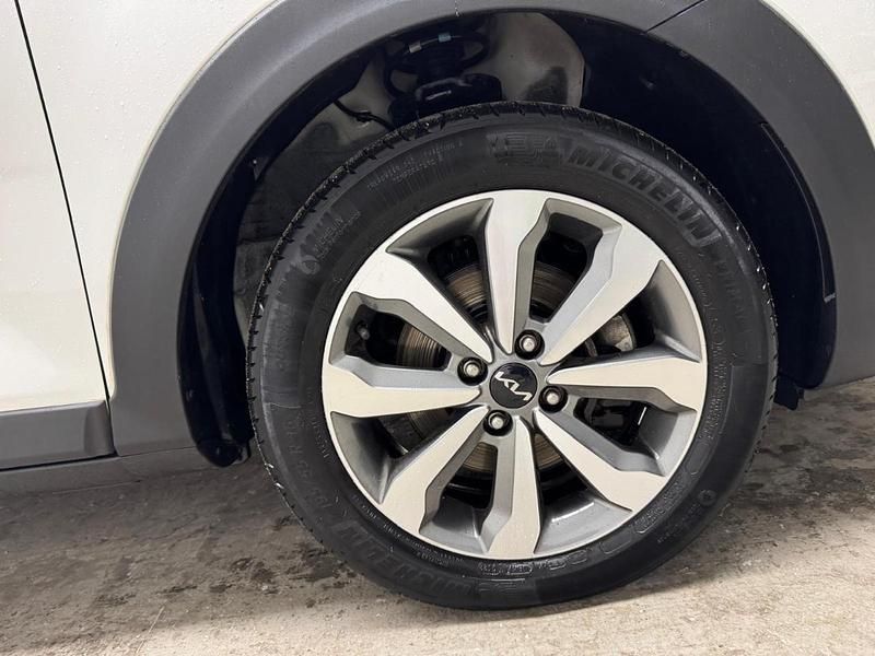 Gebraucht Kia Stonic Style 101 PS (74 kW) 2022 Weiß SUV