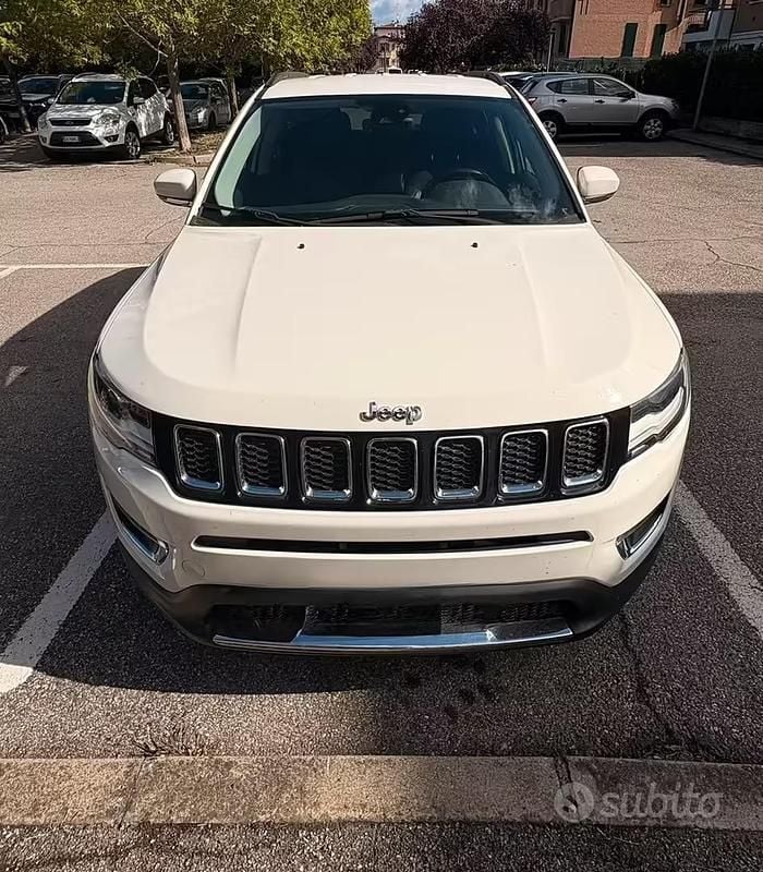 Usata Jeep Compass Limited 140 CV (102 kW) 2018 Bianco SUV