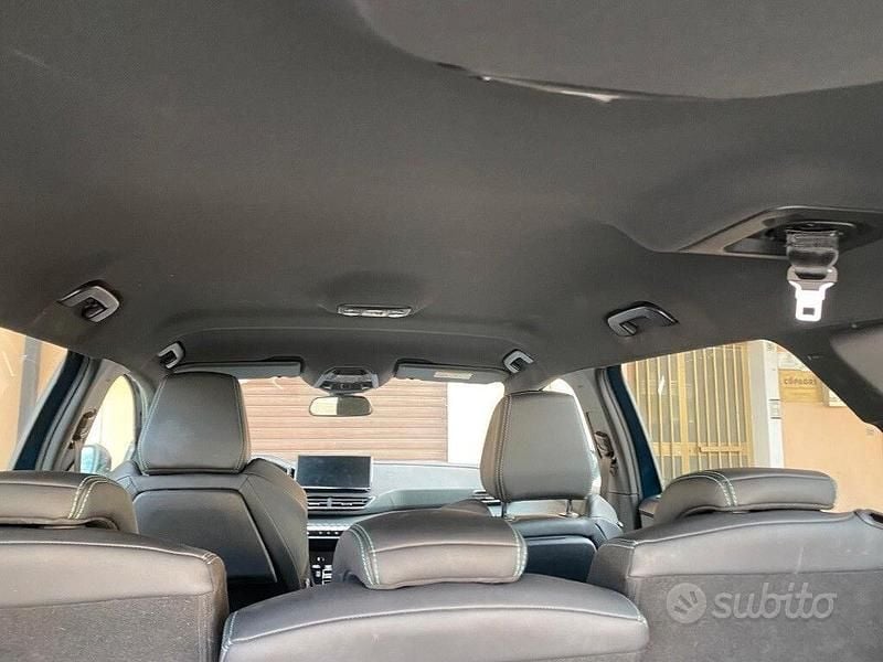 Gebraucht Peugeot 5008 Allure 131 PS (96 kW) 2023 Blau SUV