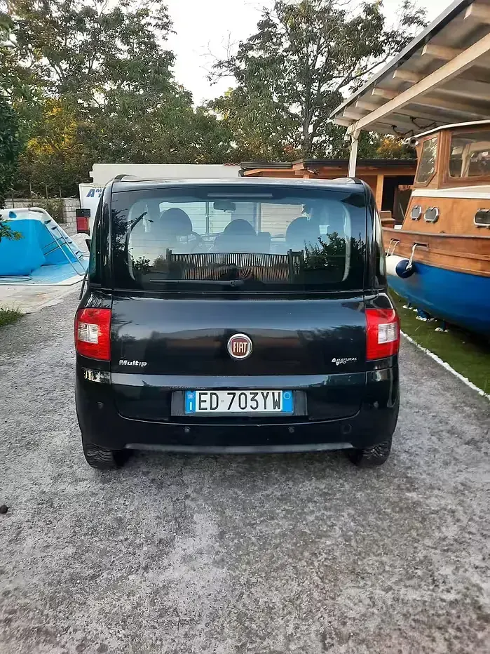 Usata Fiat Multipla 103 CV (75 kW) 2010 Nero Monovolume