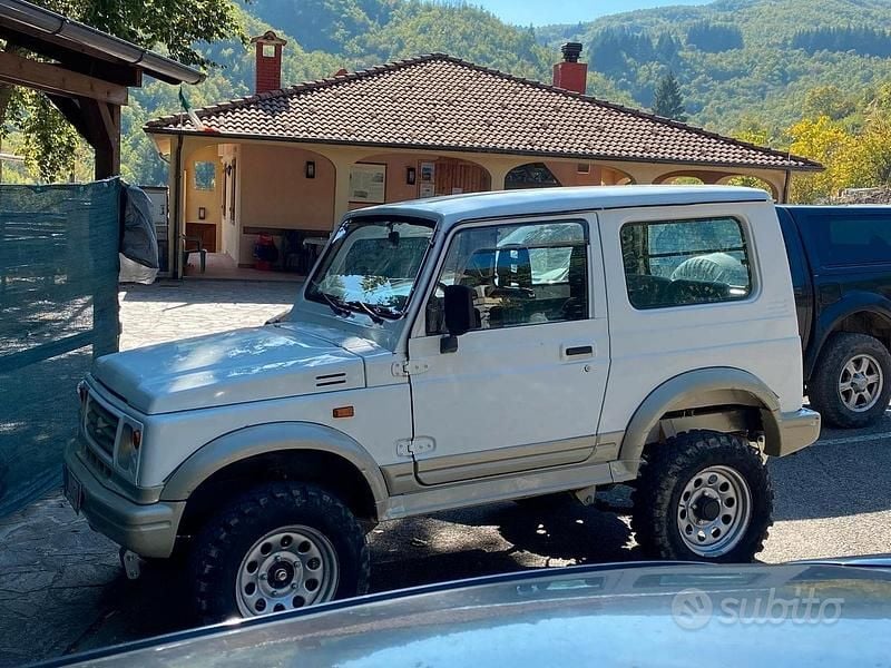 Usata Suzuki Samurai 69 CV (50 kW) 2000 SUV
