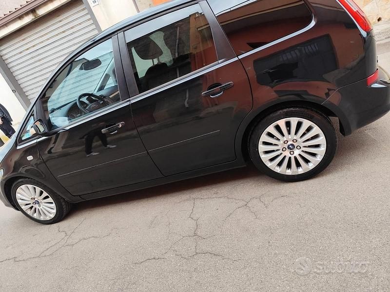 Nero Usata 2008 Ford C-MAX Monovolume | 3900 € (Cara) - Immagine 1/3