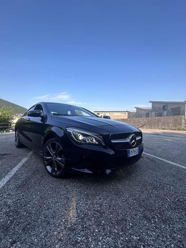 Usata Mercedes CLA200 Business 136 CV (100 kW) 2018 Berlina