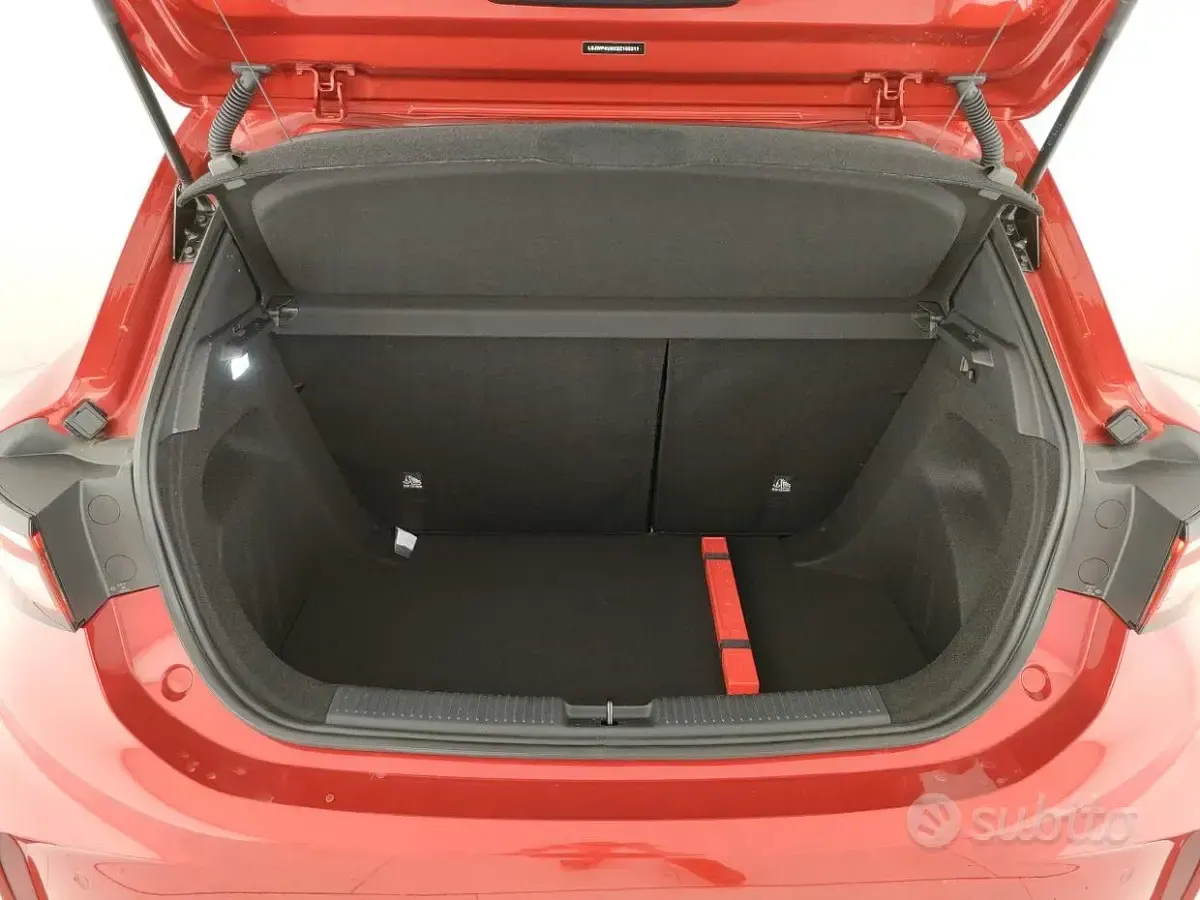 Nuova MG MG3 Comfort 116 CV (85 kW) 2026 Rosso Utilitaria