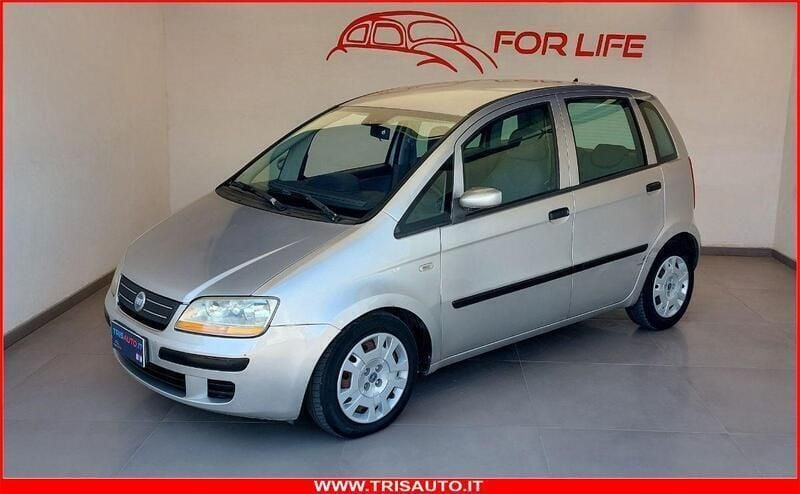 Usata Fiat Idea Dynamic 95 CV (69 kW) 2005 Grigio chiaro Monovolume