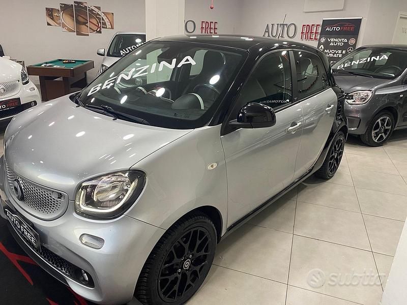 Usata Smart ForFour Prime 70 CV (51 kW) 2016 Giallo Utilitaria