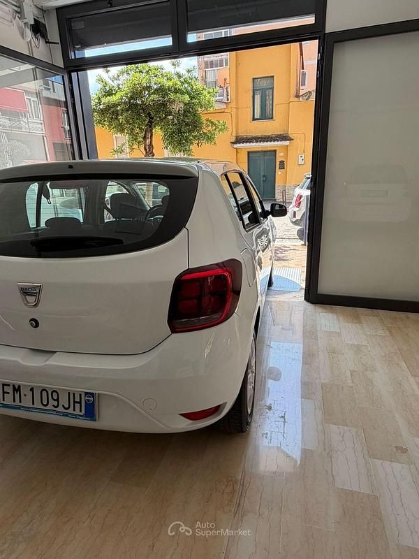 Usata Dacia Sandero 75 CV (55 kW) 2018 Bianco Berlina