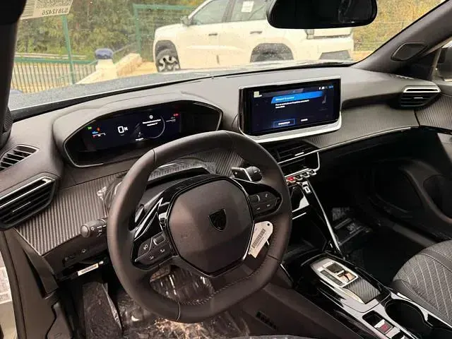 Nuova Peugeot 2008 Allure 135 CV (99 kW) 2026 Grigio SUV