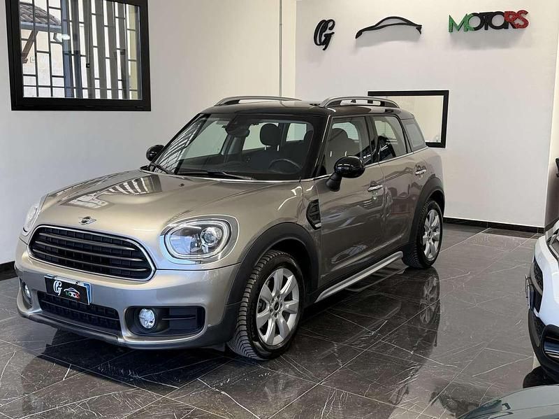Usata Mini Cooper D Countryman Business 150 CV (110 kW) 2017 Argento SUV