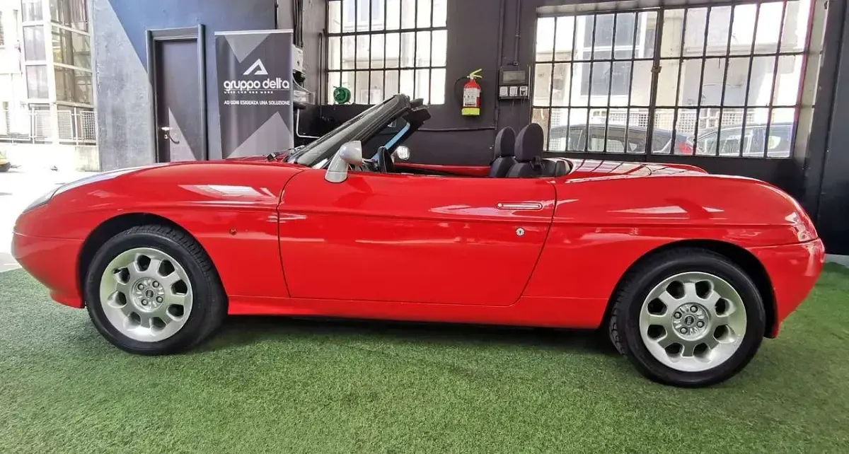 Usata Fiat Barchetta 131 CV (96 kW) 2002 Rosso Cabrio