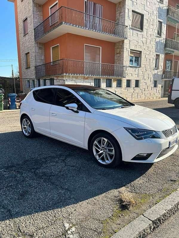 Usata Seat Leon 105 CV (77 kW) 2013 Berlina