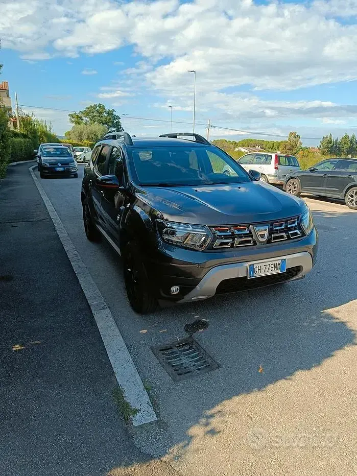 Usata Dacia Duster Extreme 101 CV (74 kW) 2022 Grigio SUV